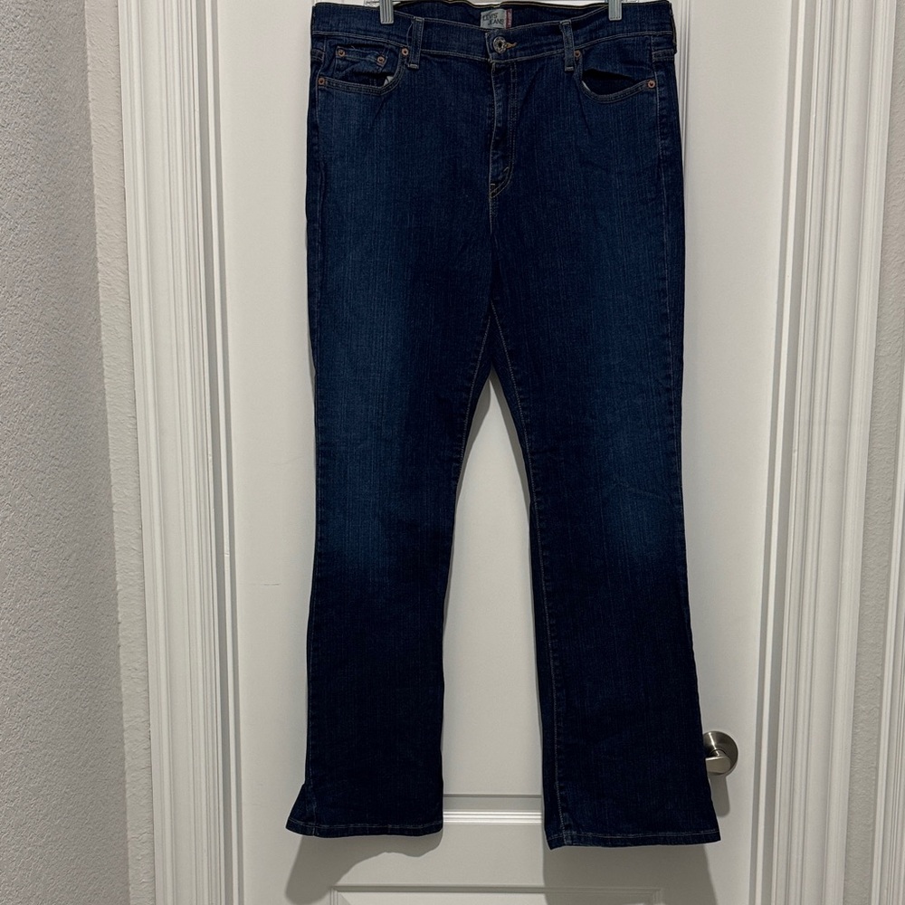 Women’s Levi's Dark Blue Boot Cut Jeans size 16